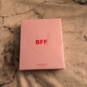 KKW FRAGRANCE limited edition BFF!